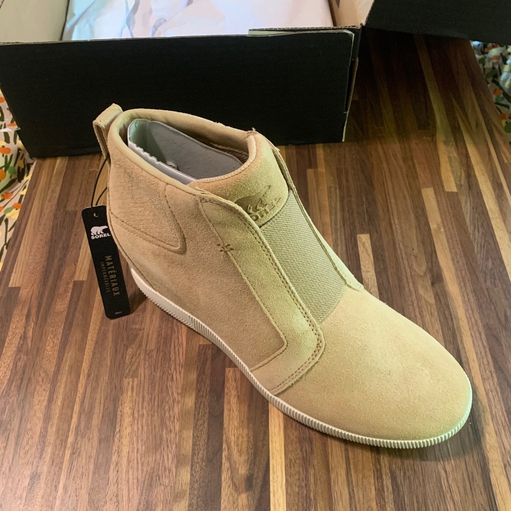 Sorel "Out N About" Ankle Boots